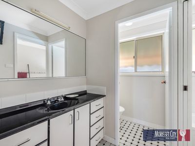 27A Cessnock Rd, Sunshine