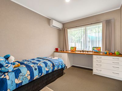 10 Maurice Borich Place, Henderson