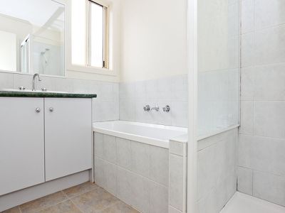 18 St James Wood Drive, Tarneit