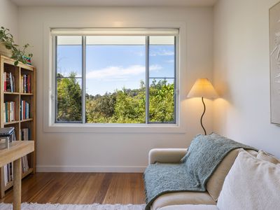 4 / 7 Gin Gin Crescent, Ocean Shores