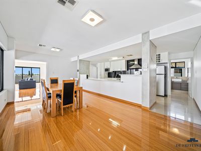 10 Tindal Avenue, Yangebup