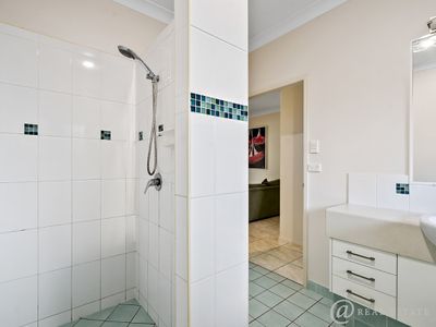 3 Spinnaker Drive, Mulambin