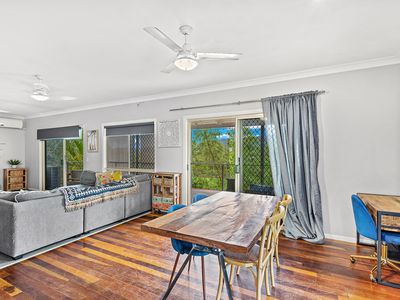 50 Country Road, Cannonvale