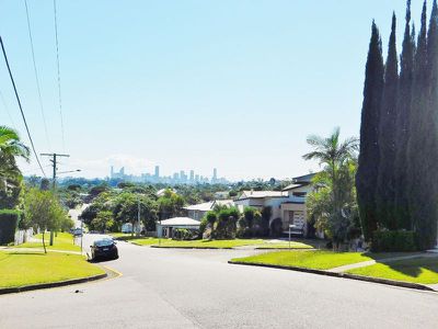 64 Bonneville Street, Holland Park West