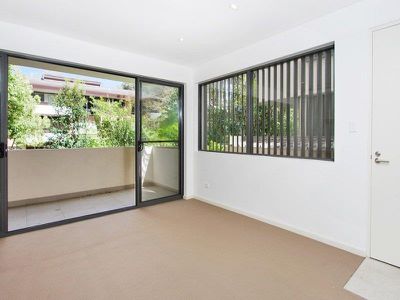A04 / 23 Ray Road, Epping