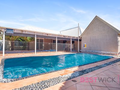 35 Cottonwood Drive, Eglinton
