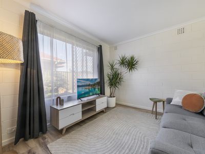 1 / 30 Melton Street, Glenelg East