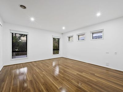 8 Manhattan Close , Sanctuary Lakes