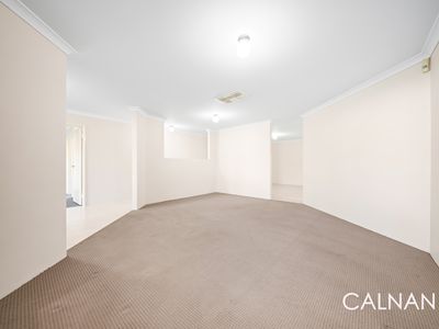 13 Woodspring Trail, Canning Vale