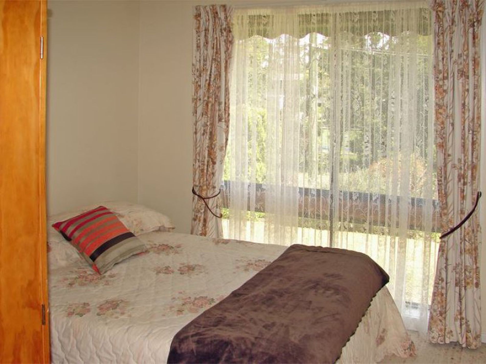 62 Valley Drive, Mollymook