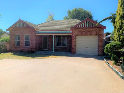 32A Crown Street, Tamworth