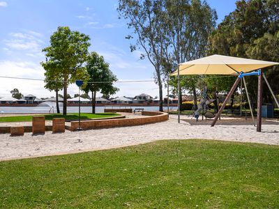 37 Rivergums Boulevard, Baldivis