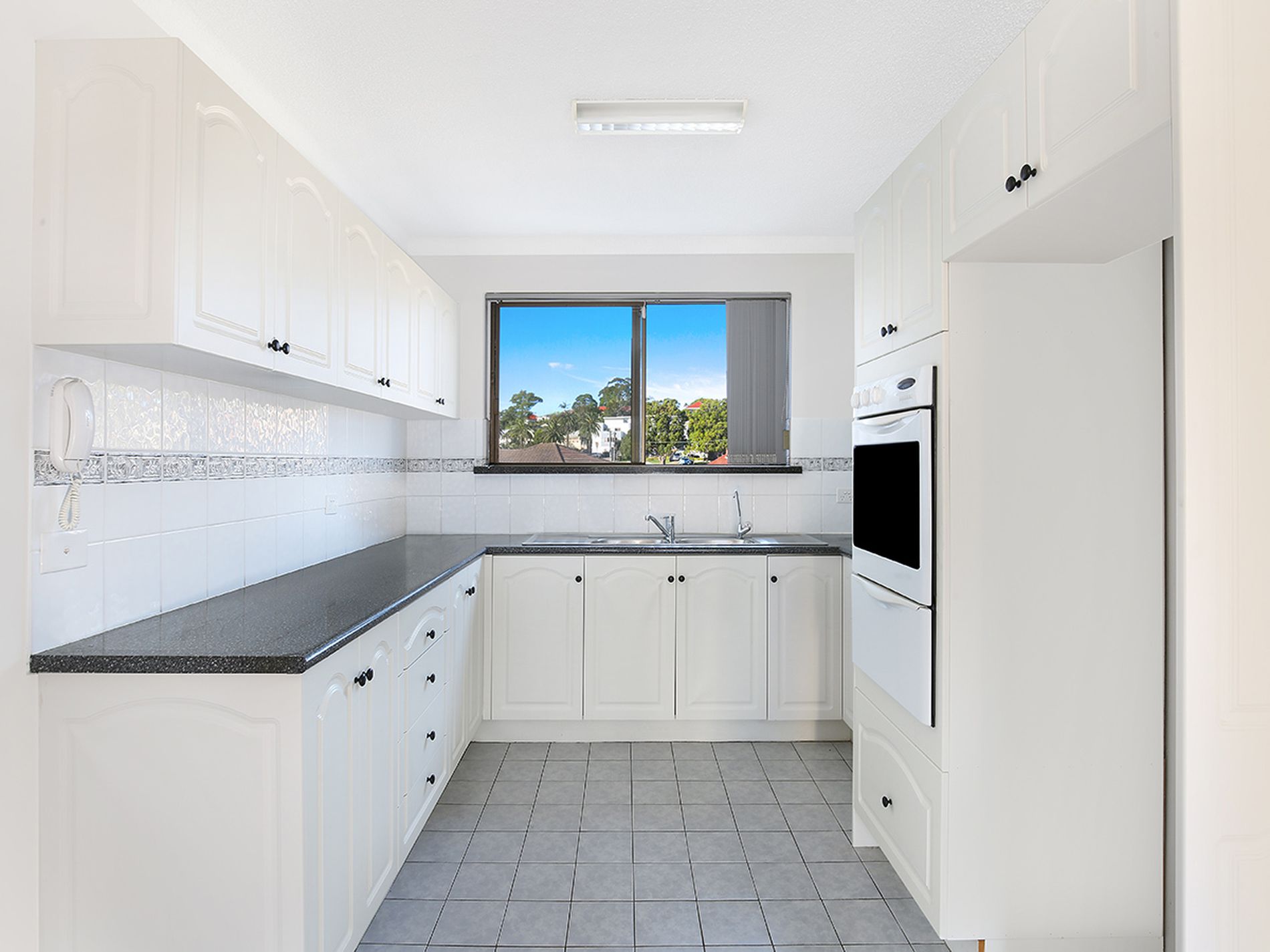 4 / 27 Osborne Street, Wollongong