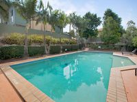 52 / 316  Long Street East, Graceville