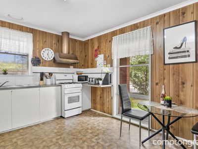 9 Hibiscus Crescent, Newcomb