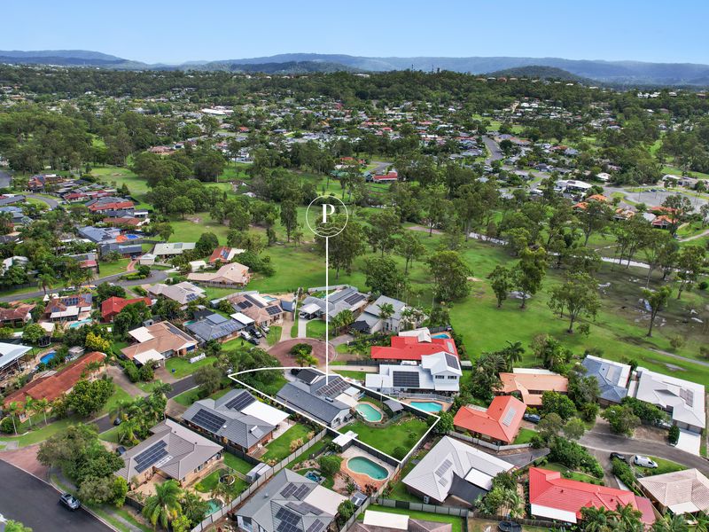 5 Lockhart Place, Helensvale