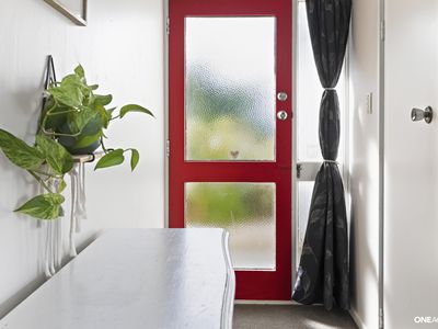 71 Larsen Crescent, Tawa