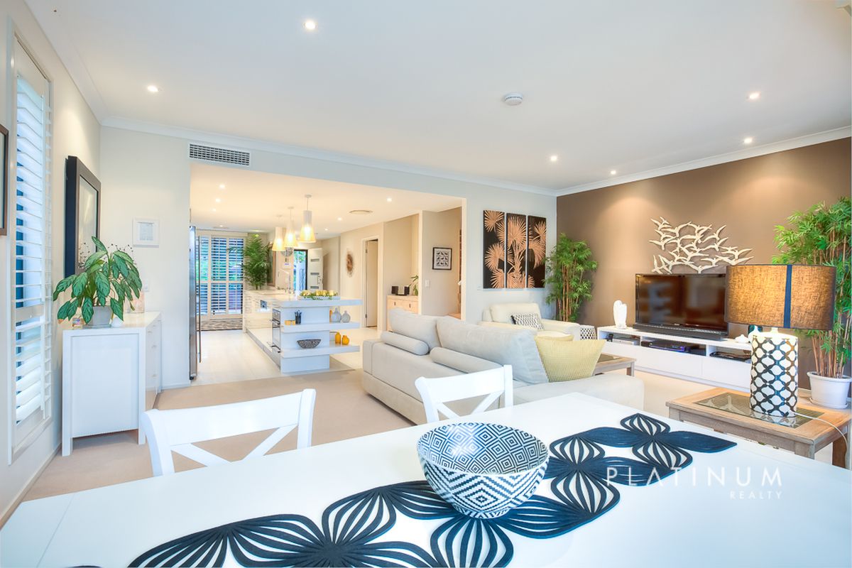 1 / 7 Miami Key, Broadbeach Waters