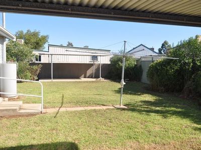 6 Calarie Road, Forbes