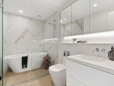 M1106 / 188 Macaulay Road, North Melbourne