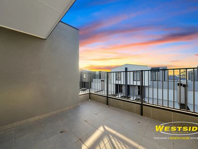 4 / 3 Rosso Drive, Tarneit