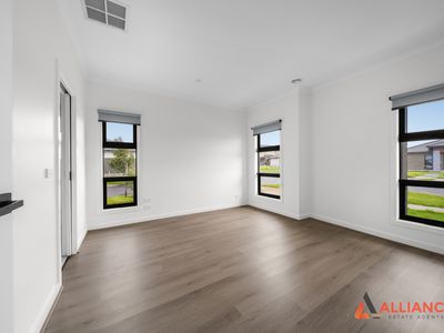 48 Railway Parade, Kalkallo