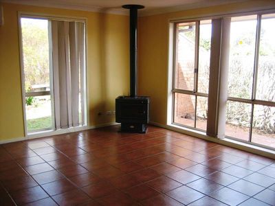 18 Corunna Cres, Flinders