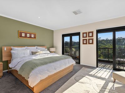 5 Ironbark Court, Hidden Valley