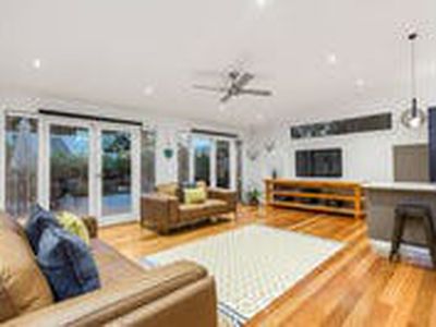 30 Fern Grove, Rye