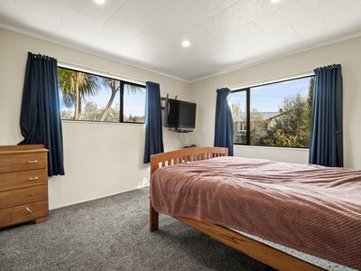 19 Kennard Crescent, Karitane