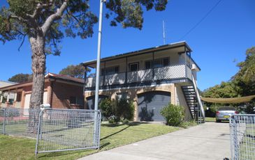 114 Cams Boulevarde, Summerland Point