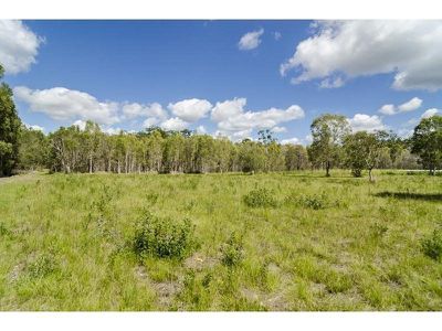 17 Silverdale Court, Cooroibah