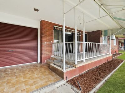 28 Curtin Street, Westcourt