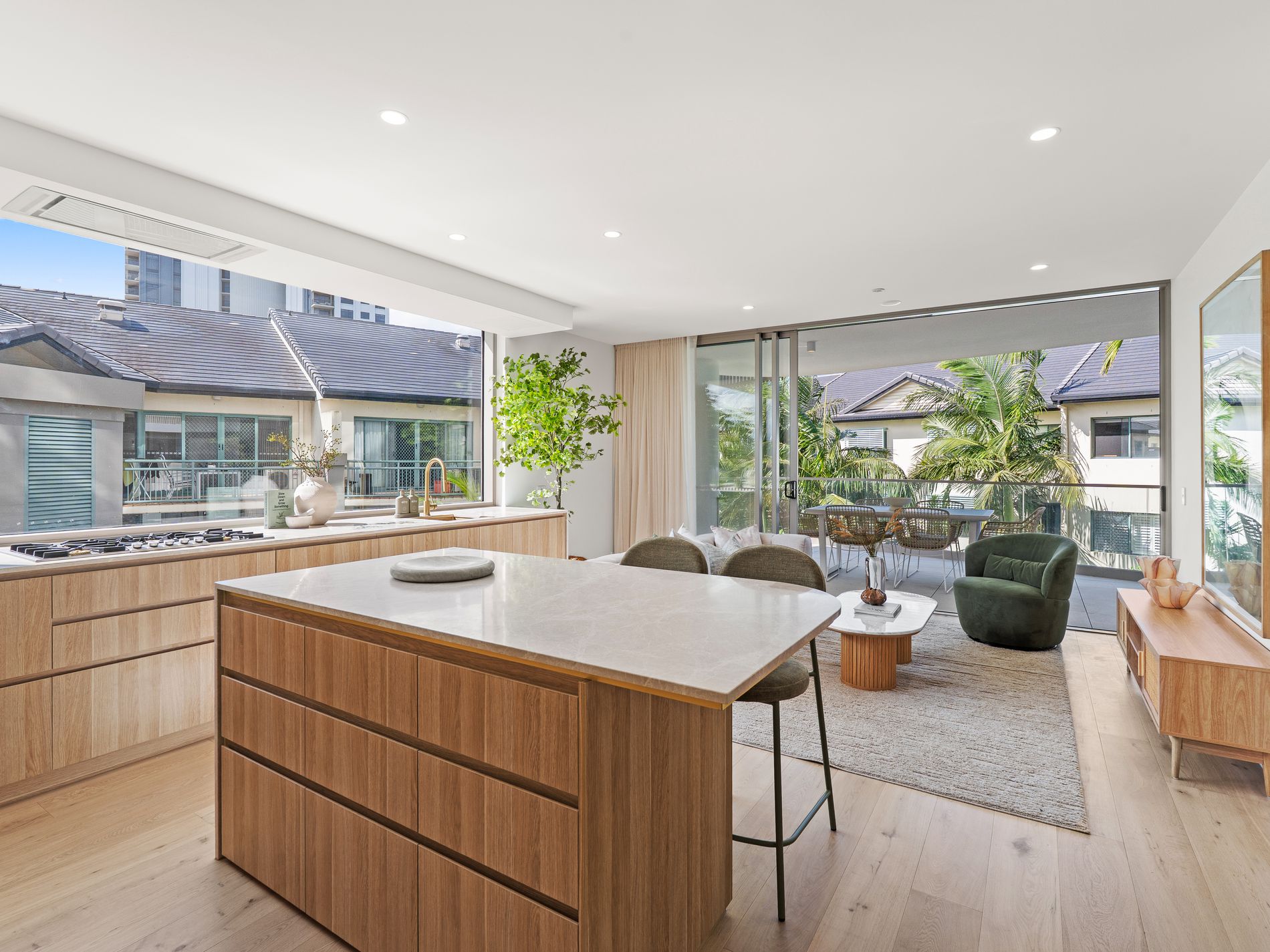 302 / 949 Gold Coast Highway, Palm Beach