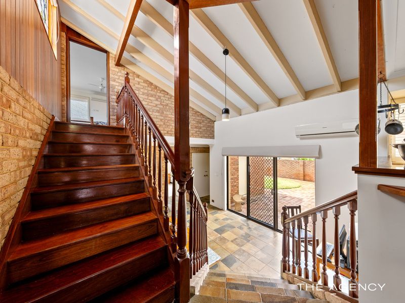 2 Priam Road, Silver Sands