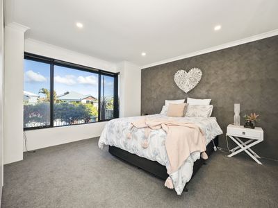 17 Knighton Way, Butler