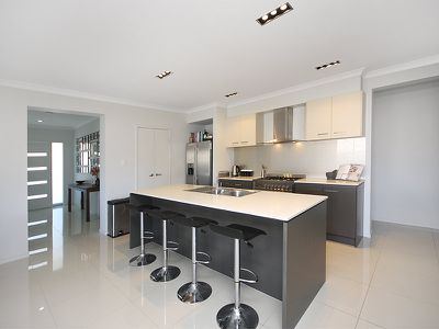 11 Baystone Place, Raceview