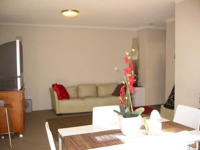 17-19 Phillip St, Roselands