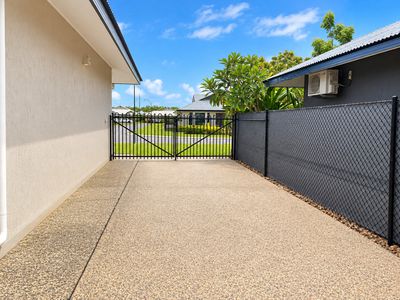 10 Richards Crescent, Rosebery