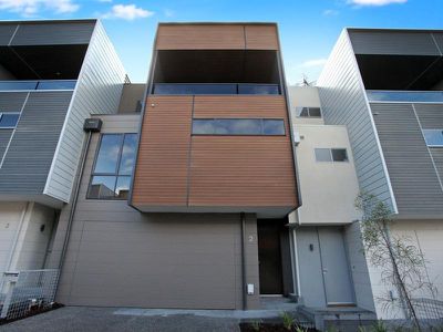 2 / 14 Horizon Drive, Maribyrnong