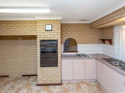10 Edwards Place, Eaton