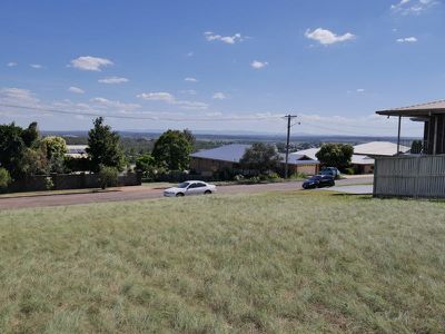 16 Adermann Drive, Kingaroy