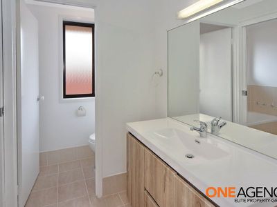 33 St James Crescent, Worrigee