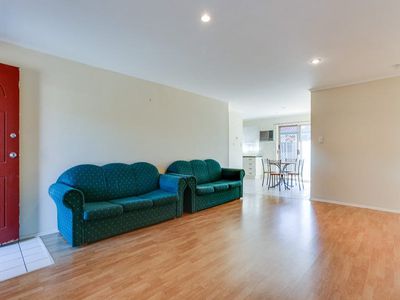 9 / 3 ROSEGUM PLACE, Redbank Plains