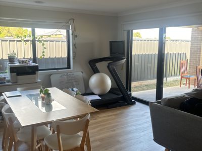 3 Pony Promenade, Seymour