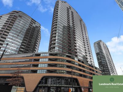 1004N / 883 COLLINS STREET, Docklands