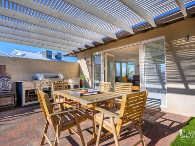 17 Armstrong St, Halls Head