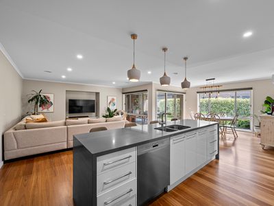 23 Mills Crescent, Port Fairy