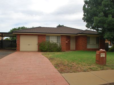 90 Sheraton Road, Dubbo