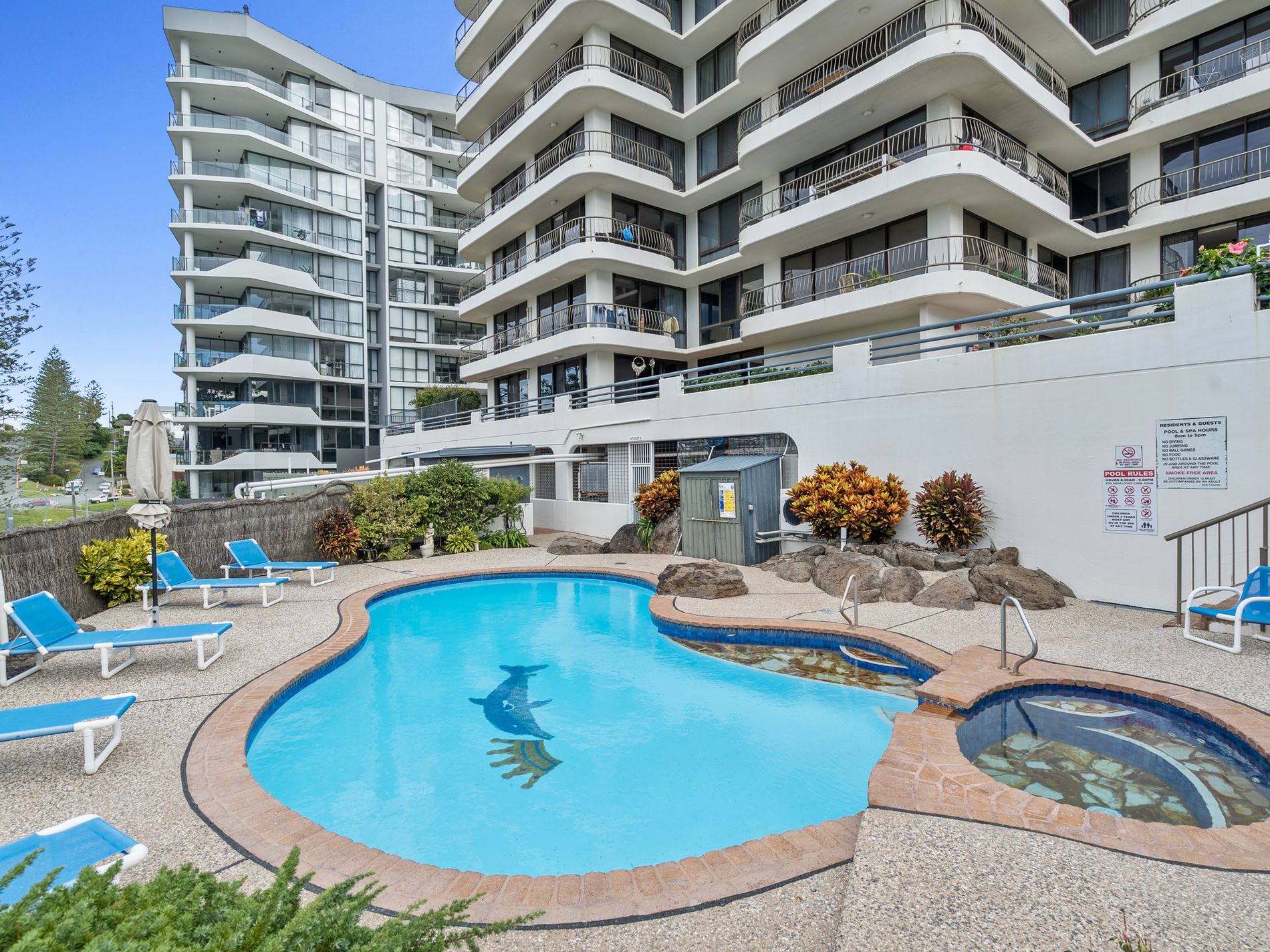 2 / 23 Garrick Street, Coolangatta
